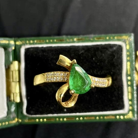 14k Gold 0.75 Ct Vivid Green Natural Emerald & Diamond Ring