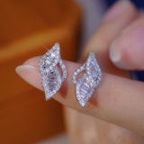 14k Gold 0.60 Ct Natural H Diamond Earrings