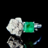 14k Gold 1.14 Ctw Vivid Green Natural Emerald & Diamond & Flowers Ring