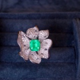 14k Gold 0.87 Ct Natural Emerald & Diamond & Flowers Ring