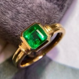 14k Gold 1.13 Ct Vivid Green Natural Emerald & Solitaire Ring