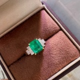 14k Gold 3.70 Ctw Vivid Green Natural Emerald & Diamond Ring