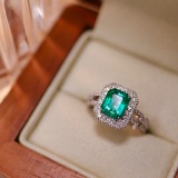 14k Gold 2.14 Ctw Vivid Green Natural Emerald & Diamond Ring