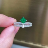 14k Gold 0.78 Ctw Vivid Green Natural Emerald & Diamond Ring
