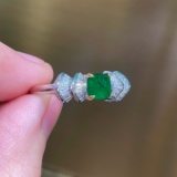 14k Gold 0.95 Ctw Vivid Green Natural Emerald & Diamond Ring