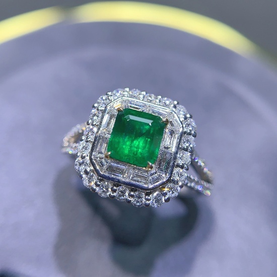 14k Gold 1.75 Ctw Vivid Green Natural Emerald & Diamond Ring