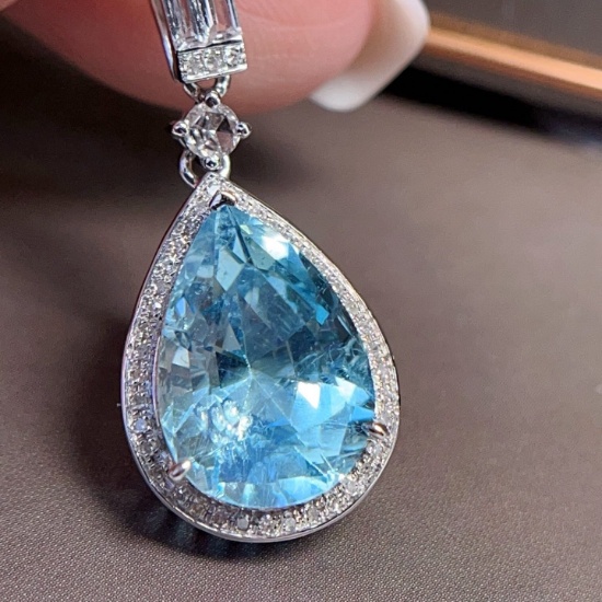 14k Gold 4.72 Ct Natural Aquamarine & Diamond & Sapphire Pendant