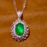 14k Gold 3.20 Ctw Vivid Green Natural Emerald & Diamond Pendant