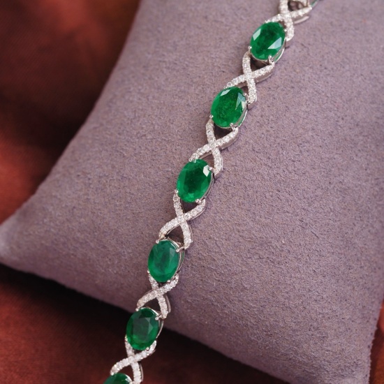 14k Gold 8.59 Ct Natural Emerald & Diamond Bracelet