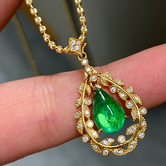 14k Gold 1.84 Ctw Vivid Green Natural Emerald & Diamond Pendant
