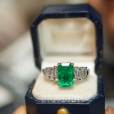 14k Gold 2.3 Ct Vivid Green Natural Emerald & Diamond Ring