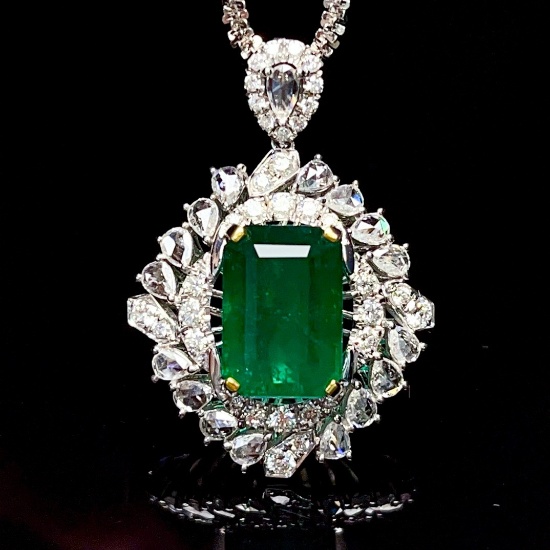 14k Gold 4.35 Ct Vivid Green Natural Emerald & Diamond Pendant