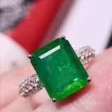 14k Gold 3.7 Ct Vivid Green Natural Emerald & Diamond Ring