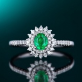 14k Gold 0.67 Ctw Vivid Green Natural Emerald & Diamond Ring