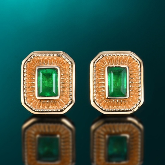 14k Gold 0.51 Ct Vivid Green Natural Emerald Earrings