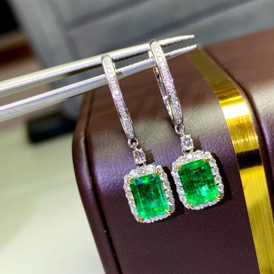 14k Gold 2.37 Ctw Vivid Green Natural Emerald & Diamond Earrings