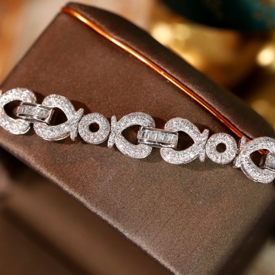 14k Gold 2.6 Ct Natural H Diamond Bracelet