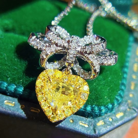 14k Gold 1.05 Ctw Natural Yellow Diamond & Diamond Pendant