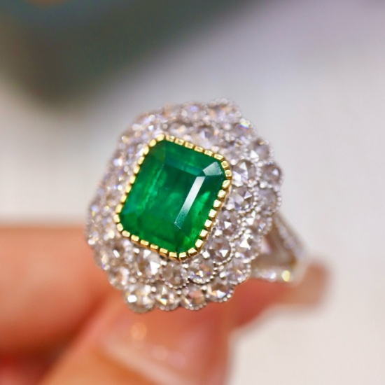 14k Gold 3.11 Ctw Vivid Green Natural Emerald & Diamond Ring