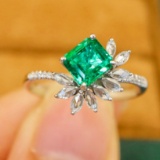 14k Gold 0.96 Ctw Vivid Green Natural Emerald & Diamond Ring