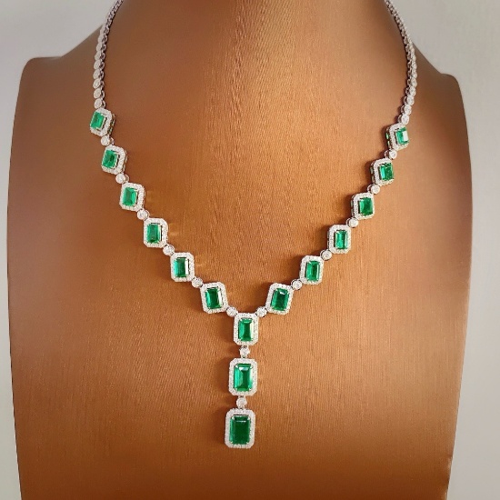 14k Gold 7.06 Ct Vivid Green Natural Emerald & Diamond Necklace