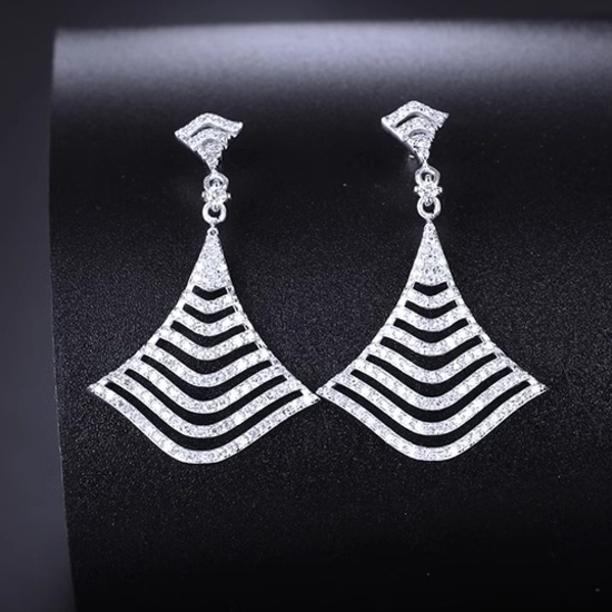 14k Gold 0.6 Ct Natural H Diamond Earrings