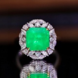 14k Gold 5.07 Ctw Vivid Green Natural Emerald & Diamond Ring