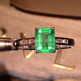 14k Gold 1.4 Ct Vivid Green Natural Emerald & Diamond Ring