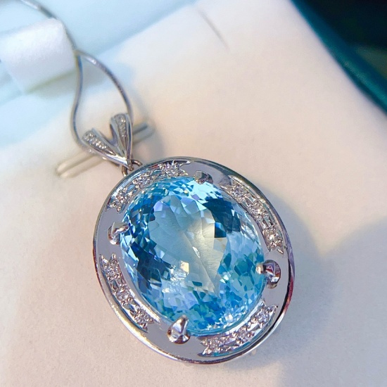 14k Gold 18.94 Ctw Natural Aquamarine & Diamond Pendant