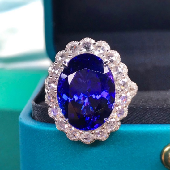 14k Gold 10.77 Ctw Natural Tanzanite & Diamond Ring
