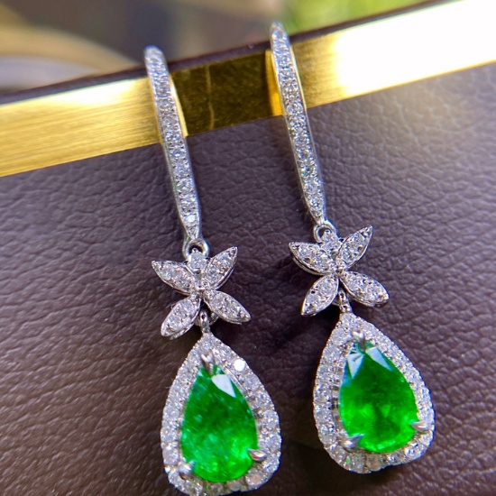 14k Gold 0.94 Ctw Vivid Green Natural Emerald & Diamond Earrings
