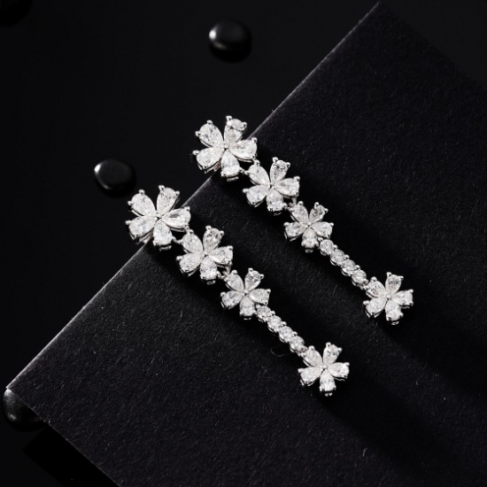 14k Gold 2.16 Ctw Natural H Diamond Earrings