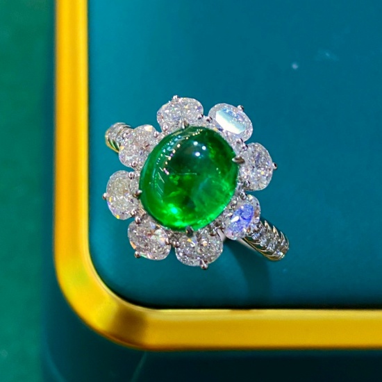 14k Gold 3.57 Ctw Vivid Green Natural Emerald & Diamond Ring