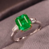 14k Gold 2.30 Ctw Vivid Green Natural Emerald & Diamond Ring
