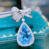 14k Gold 6.93 Ct Natural Aquamarine & Diamond Pendant