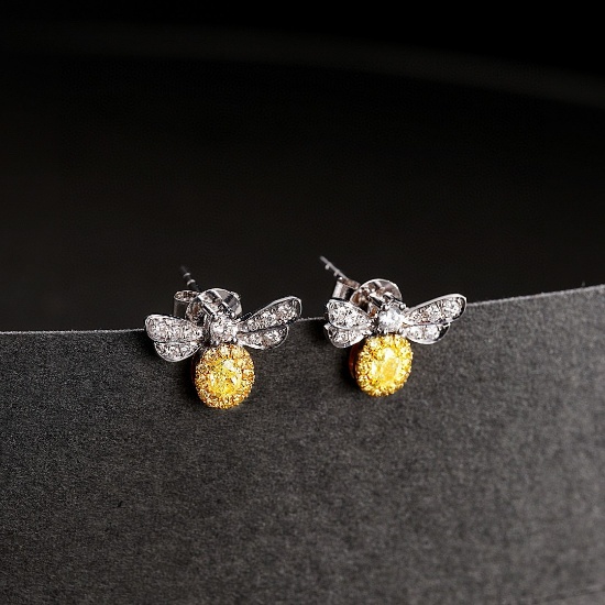 14k Gold 0.48 Ctw Natural Yellow Diamond & Diamond & Bees Earrings