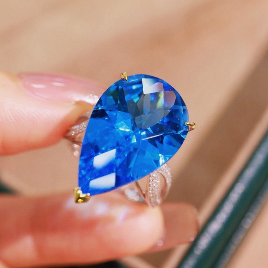 14k Gold 16.94 Ctw Natural Topaz & Diamond Ring