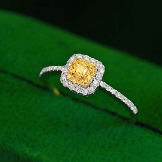 14k Gold 0.55 Ct Natural Color Diamond Ring