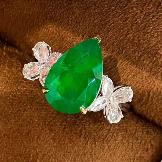 14k Gold 2.9 Ct Natural Emerald & Diamond Ring