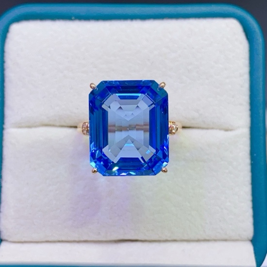 14k Gold 18.02 Ctw Natural Topaz & Diamond Ring
