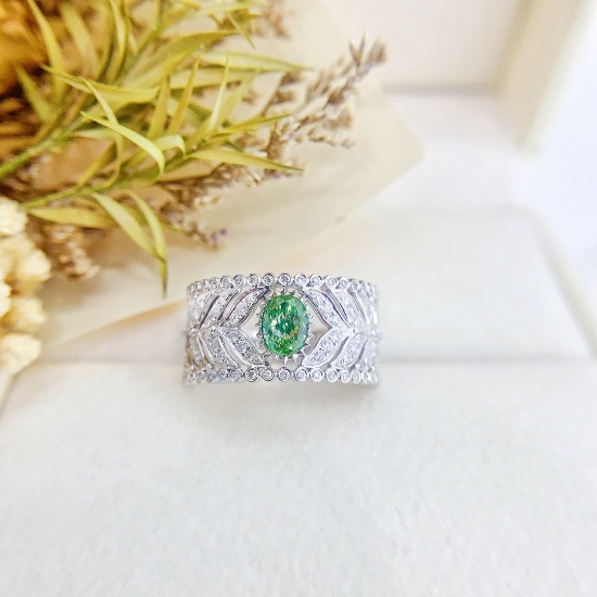 14k Gold 0.95 Ctw Natural Green Diamond & Diamond Ring