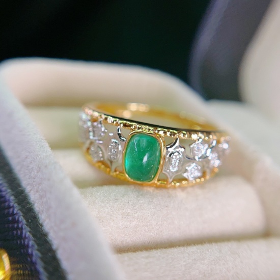 14k Gold 0.70 Ct Natural Emerald & Diamond Ring