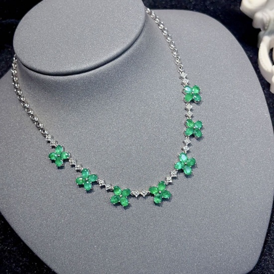 14k Gold 6.88 Ct Natural Emerald & Diamond Necklace