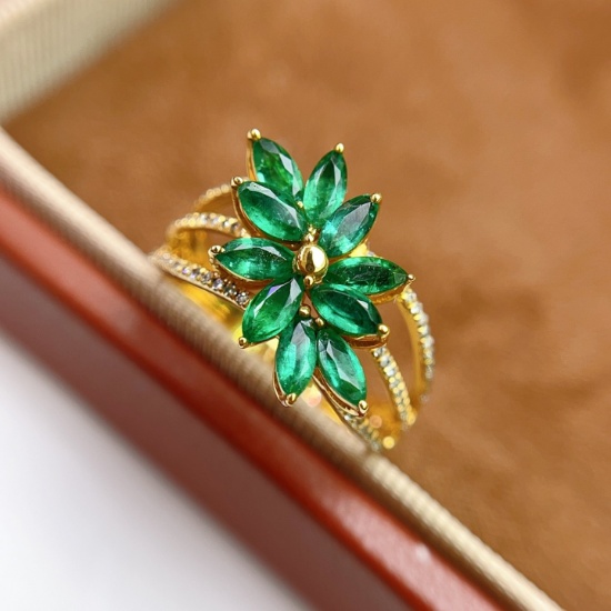 14k Gold 1.40 Ct Natural Emerald & Diamond Ring
