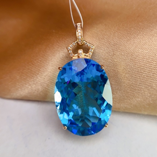 14k Gold 26.50 Ct Natural Topaz & Diamond Pendant( Without Chain )