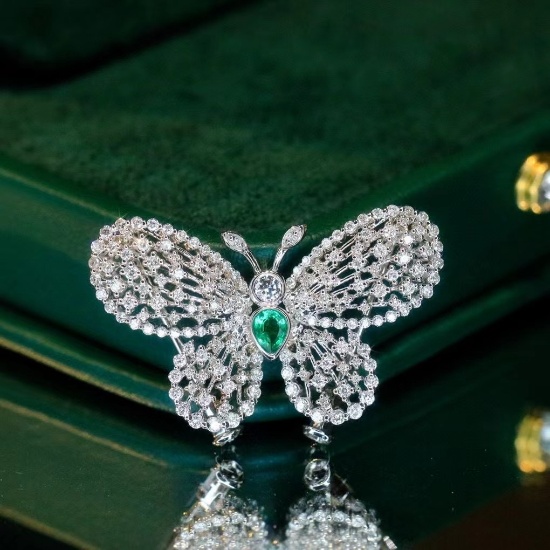 14k Gold 0.90 Ctw Natural Emerald & Diamond & Butterfly Brooch/pendant( Without Chain )