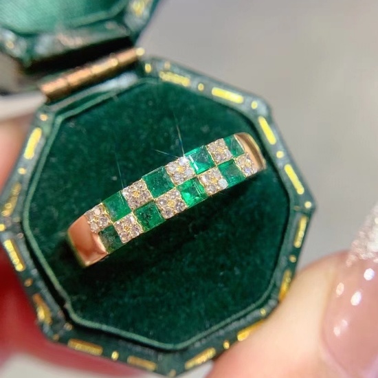 14k Gold 0.91 Ctw Natural Emerald & Diamond Ring