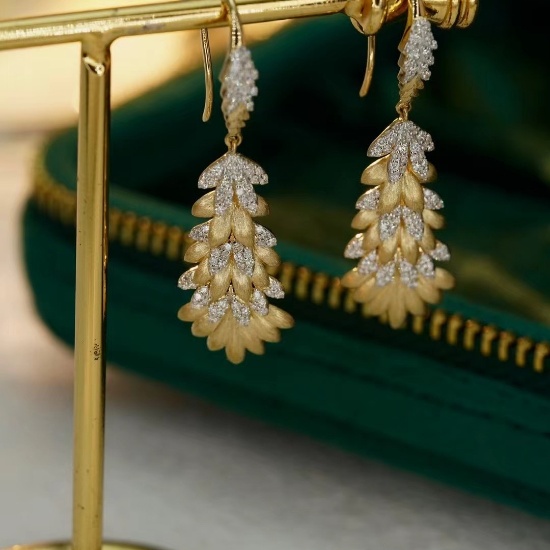 14k Gold 0.6 Ct Natural H Diamond Earrings