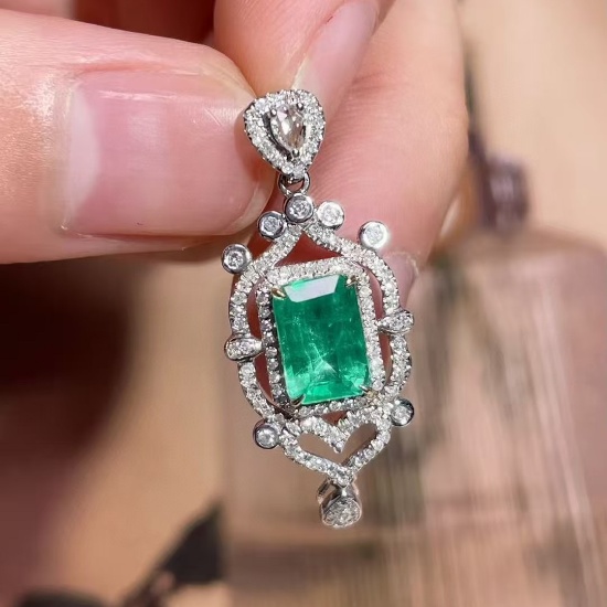 14k Gold 1.09 Ct Vivid Green Natural Emerald & Sapphire & Diamond Pendant( Without Chain )
