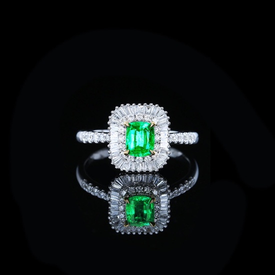 14k Gold 0.97 Ctw Vivid Green Natural Emerald & Diamond Ring